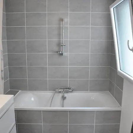 Grand Et Lumineux T2 A 2 Pas De La Riviere Erdre Et Proche Du Centre Apartament Nantes