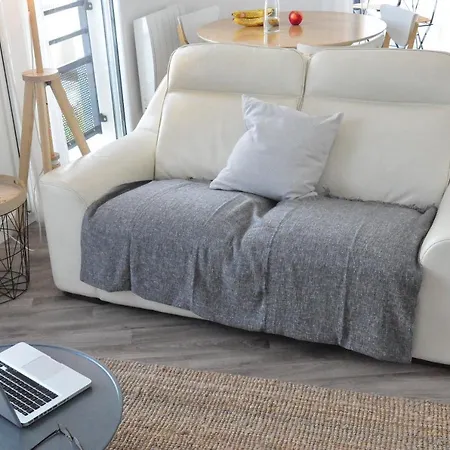 Appartement Grand Et Lumineux T2 A 2 Pas De La Riviere Erdre Et Proche Du Centre Nantes